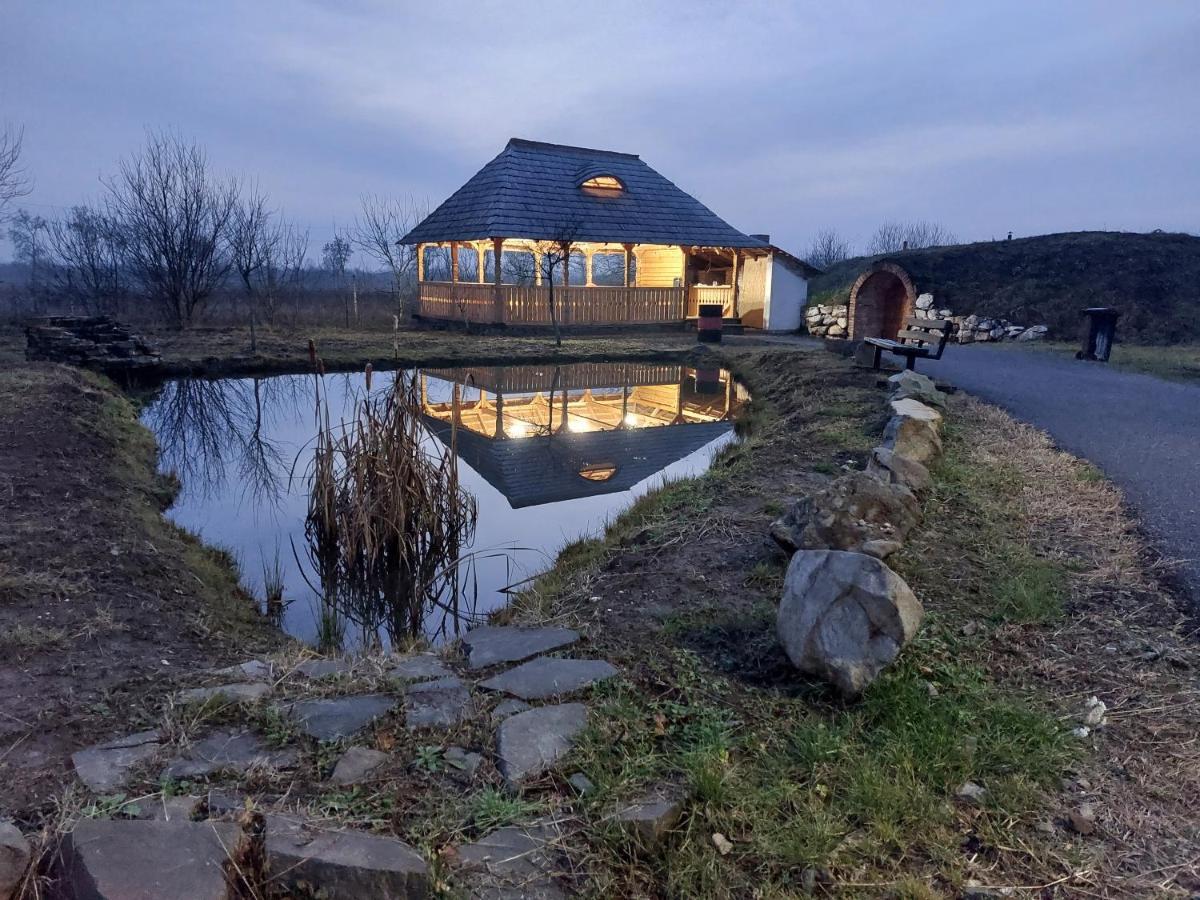 Green Garden Resort Cicirlau Экстерьер фото