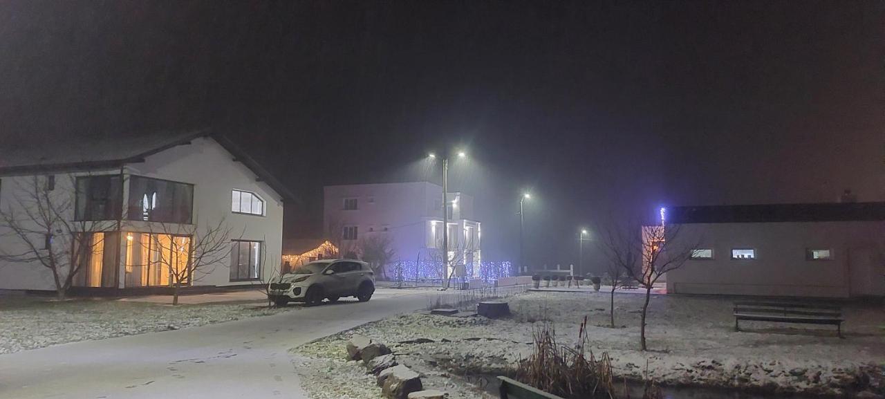 Green Garden Resort Cicirlau Экстерьер фото